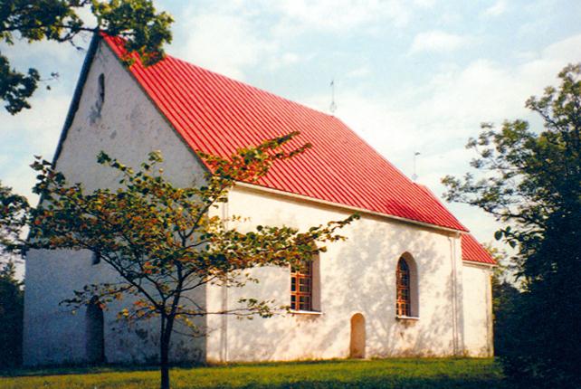 File:Vormsi_Olavi kirik.jpg